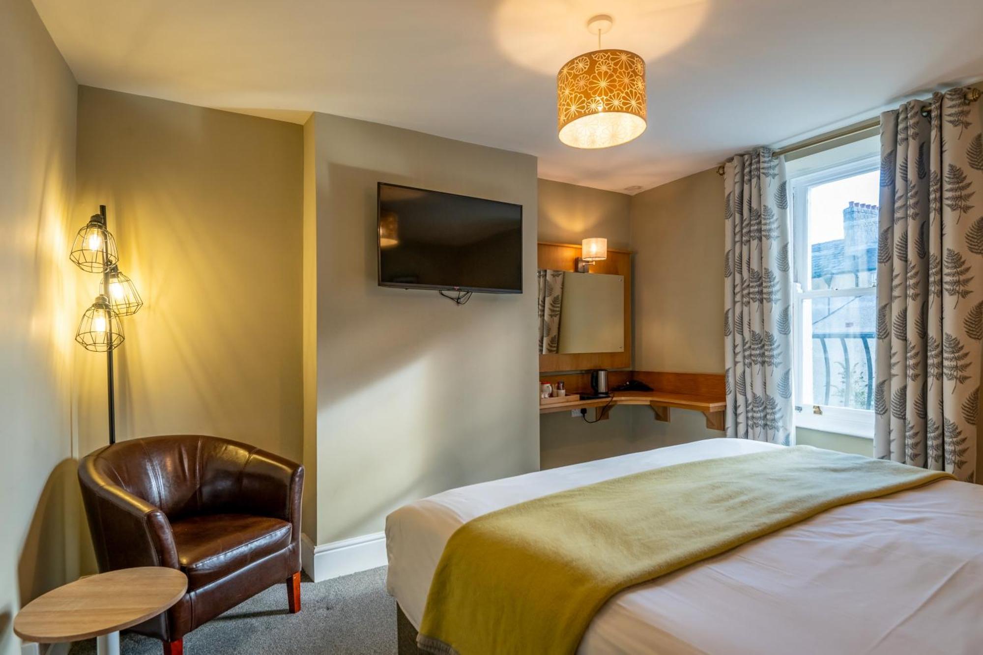 Castle Court Hotel Beaumaris Ngoại thất bức ảnh