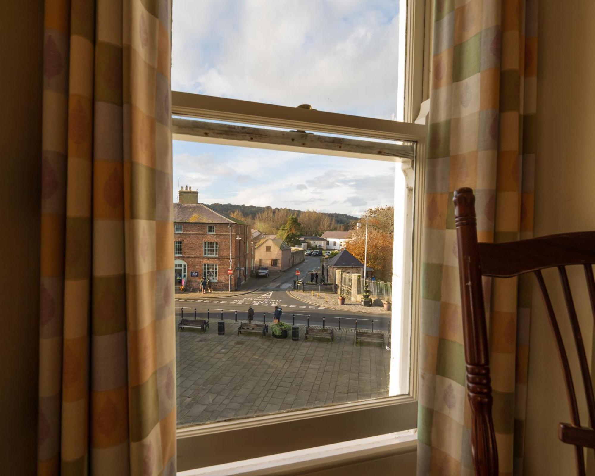 Castle Court Hotel Beaumaris Ngoại thất bức ảnh